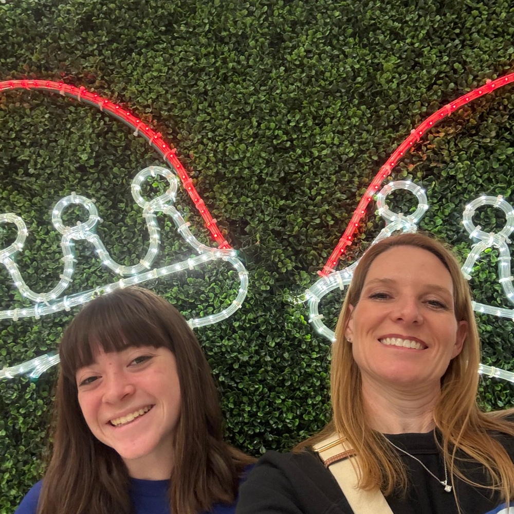 Meet your Poshers, Page and Bean